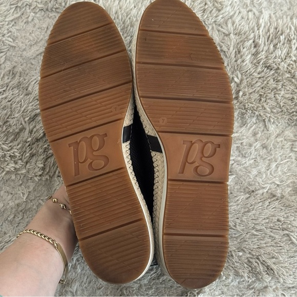 PAUL GREEN Posh Black Perforated Leather Espadrille Loafer - Picture 9 of 9